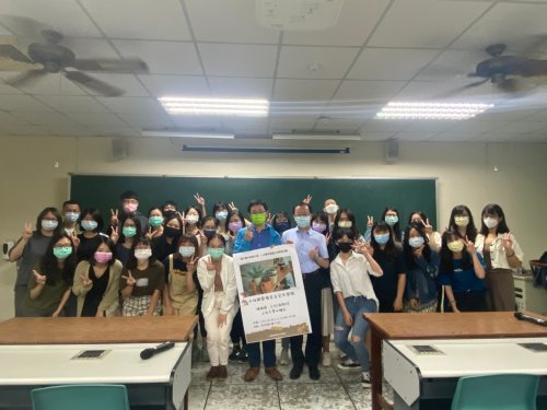 110學年度-110.10.20-陳柏霖文化大學心輔系主任/副教授-正向園藝療育在室外實踐